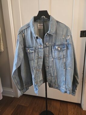 Old Navy Light Wash Distressed Denim Jacket